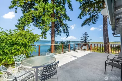 19904 Soundview Drive NW, Stanwood, WA 98292 - Photo 19