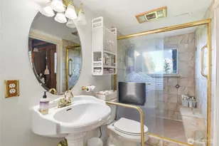 19904 Soundview Dr NW, Stanwood, WA 98292 - Photo 27