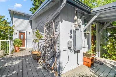 19904 Soundview Drive NW, Stanwood, WA 98292 - Photo 7