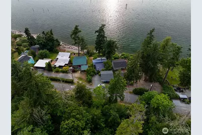 19904 Soundview Drive NW, Stanwood, WA 98292 - Photo 35