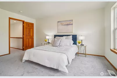 22727 NE 4th Place #117, Sammamish, WA 98074 - Photo 17