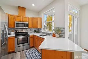 22727 NE 4th Pl, Sammamish, WA 98074 - Photo 11