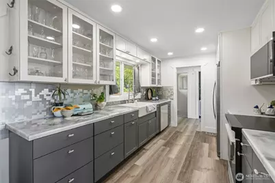 3161 Locust Avenue, Bellingham, WA 98225 - Photo 15