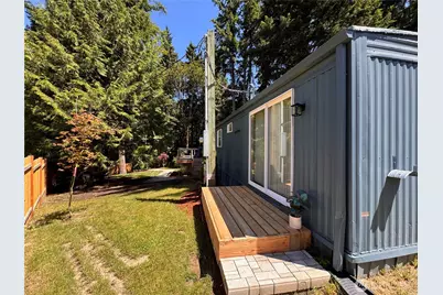 1995 NE Sipes Lane, Bremerton, WA 98311 - Photo 3