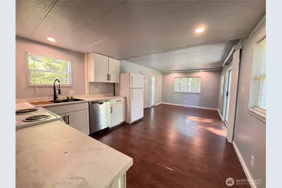1995 NE Sipes Lane, Bremerton, WA 98311 - Photo 7