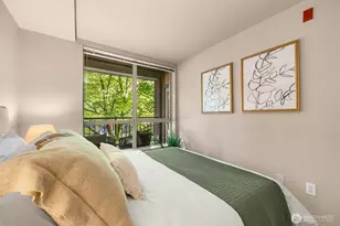 1420 E Pine St, Seattle, WA 98122 - Photo 17