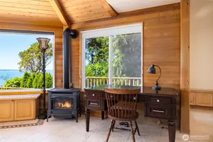 10 Edgewater Dr, Camano Island, WA 98282 - Photo 25