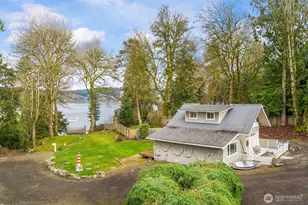 733 Fox Dr, Fox Island, WA 98333 - Photo 3
