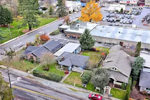 30 SE Bush St, Issaquah, WA 98027 - Photo 1