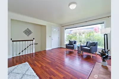 30 SE Bush Street, Issaquah, WA 98027 - Photo 3