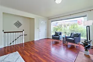 30 SE Bush St, Issaquah, WA 98027 - Photo 3