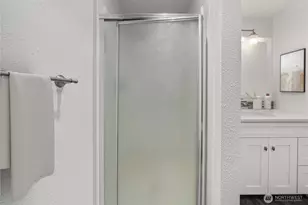 975 Aberdeen Ave NE, Renton, WA 98056 - Photo 15