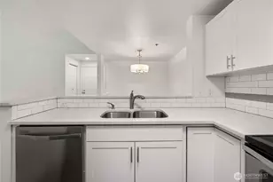 975 Aberdeen Ave NE, Renton, WA 98056 - Photo 11