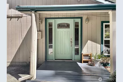 890 W Wynwood Drive, Shelton, WA 98584 - Photo 3