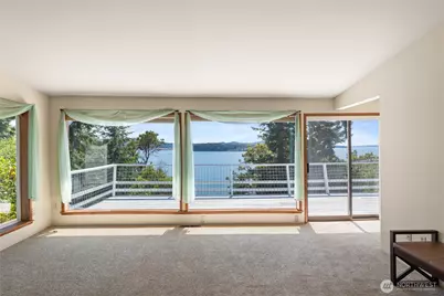 7541 Holiday Boulevard, Anacortes, WA 98221 - Photo 7