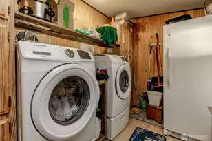 27716 Entwhistle Rd E, Buckley, WA 98321 - Photo 11