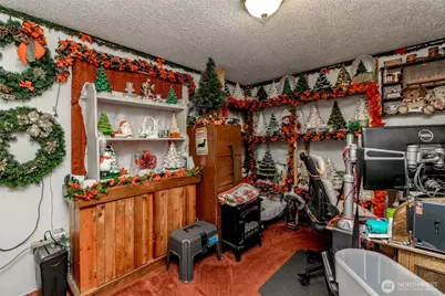 27716 Entwhistle Road E, Buckley, WA 98321 - Photo 25