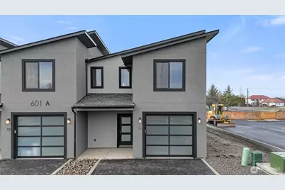 601 Dorsing Street #C, Moses Lake, WA 98837 - Photo 1