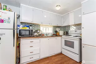 5920 200th St SW, Lynnwood, WA 98038 - Photo 7