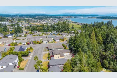 2140 SW Vista Park Drive, Oak Harbor, WA 98277 - Photo 37