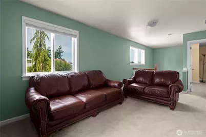 2140 SW Vista Park Drive, Oak Harbor, WA 98277 - Photo 21