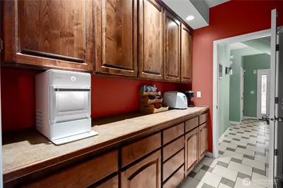 2140 SW Vista Park Drive, Oak Harbor, WA 98277 - Photo 13