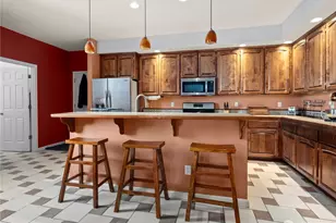 2140 SW Vista Park Dr, Oak Harbor, WA 98277 - Photo 9