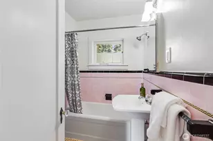 8607 15th Ave NE, Seattle, WA 98115 - Photo 15