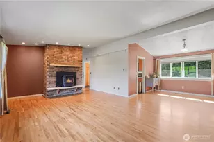 2120 Seaview Street W, University Place, WA 98466 - Photo 11