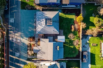 307 Center St, La Conner, WA 98257 - Photo 5