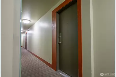 1550 Eastlake Avenue E #201, Seattle, WA 98102 - Photo 19