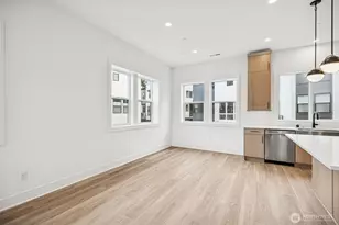 18805 99th Ct NE, Bothell, WA 98011 - Photo 15