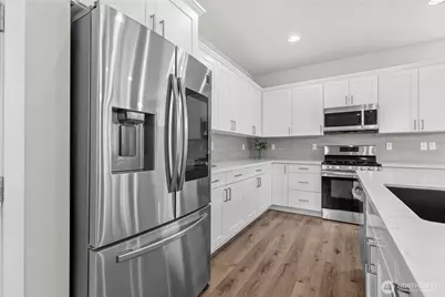 8118 52nd Drive NE, Marysville, WA 98270 - Photo 11