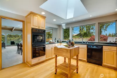 6638 Hilltop Lane, Lakewood, WA 98499 - Photo 11