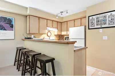 29 Etruria Street #B405, Seattle, WA 98109 - Photo 7