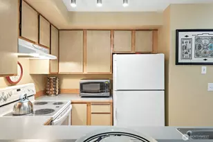 29 Etruria St, Seattle, WA 98109 - Photo 15