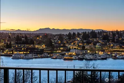 2921 Franklin Avenue E #B, Seattle, WA 98102 - Photo 3