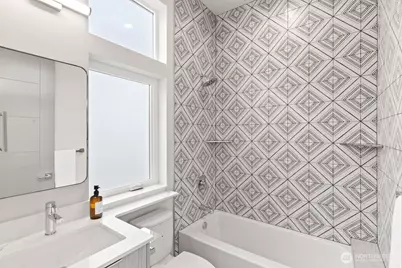 2925 Franklin Avenue E #A, Seattle, WA 98102 - Photo 17