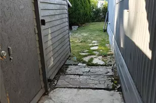 1720 Maple Ln, Kent, WA 98030 - Photo 27