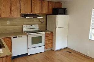 1720 Maple Ln, Kent, WA 98030 - Photo 13