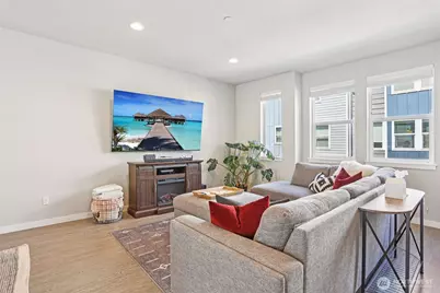 18901 12th Place W #H2, Lynnwood, WA 98036 - Photo 7