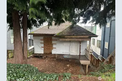 2257 14th Avenue W, Seattle, WA 98119 - Photo 3