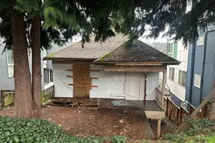 2257 14th Ave W, Seattle, WA 98119 - Photo 3