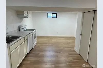 1663 Harrison Avenue SE, Port Orchard, WA 98366 - Photo 3