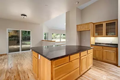 6301 Sahalee Court, Clinton, WA 98236 - Photo 23