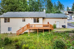 90 E Treasure Island Dr, Allyn, WA 98524 - Photo 3