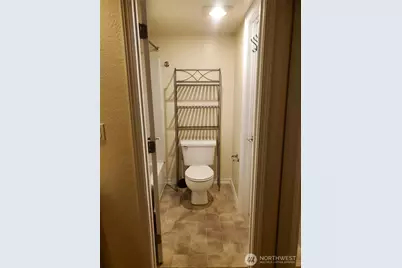 1725 W Sunn Fjord #J-101, Bremerton, WA 98312 - Photo 9