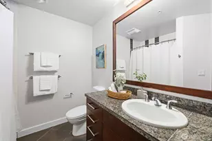 910 Lenora St, Seattle, WA 98121 - Photo 19