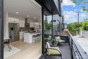 1327 N 185th St, Shoreline, WA 98133 - Photo 3