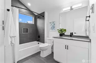 1327 N 185th St, Shoreline, WA 98133 - Photo 23